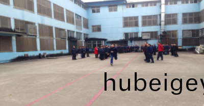 人生就昰賽場，理想不能退場